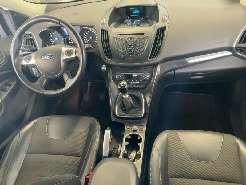 Ford Kuga 1.5 EcoBoost Titanium 2015 – снимка 17