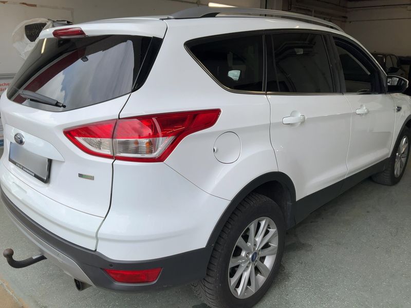 Ford Kuga 1.5 EcoBoost Titanium 2015 – снимка 8