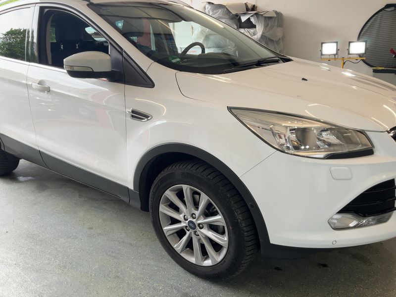 Ford Kuga 1.5 EcoBoost Titanium 2015 – снимка 12
