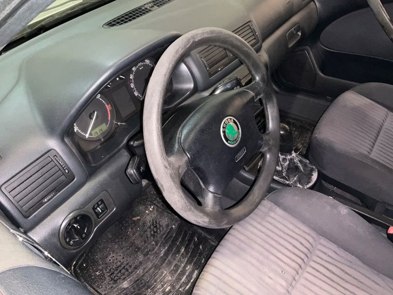 Skoda Octavia 1.9 TDI Elegance 2001 – снимка 8