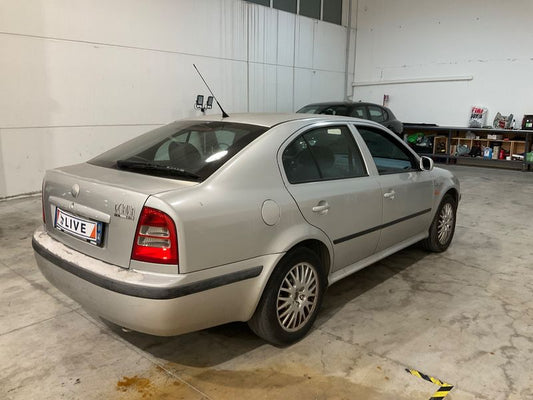 Skoda Octavia 1.9 TDI Elegance 2001 – снимка 2