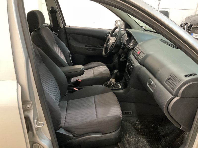Skoda Octavia 1.9 TDI Elegance 2001 – снимка 3