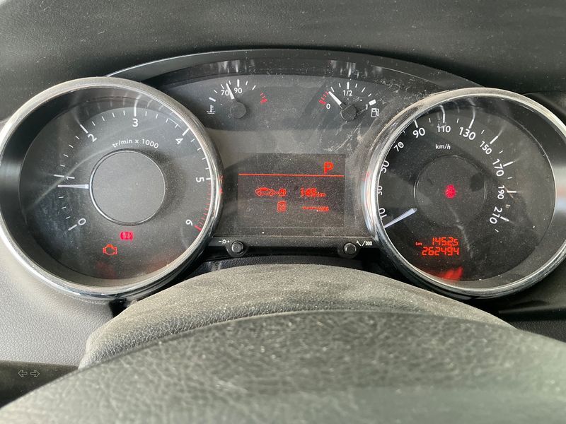Peugeot 3008 2.0 HDi Féline 2014 – снимка 18