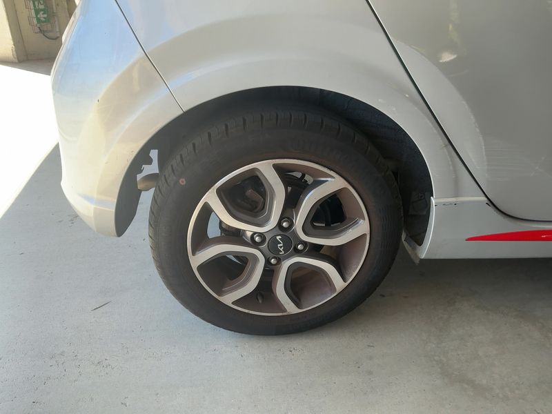 Kia Picanto 1.2 GT Line 2023 – снимка 9