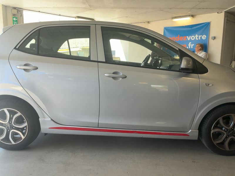 Kia Picanto 1.2 GT Line 2023 – снимка 10