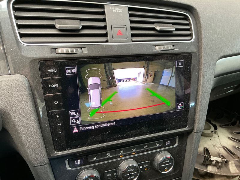 Volkswagen Golf VII 1.6 TDI Comfortline BlueMotion Tech 2019 – снимка 28