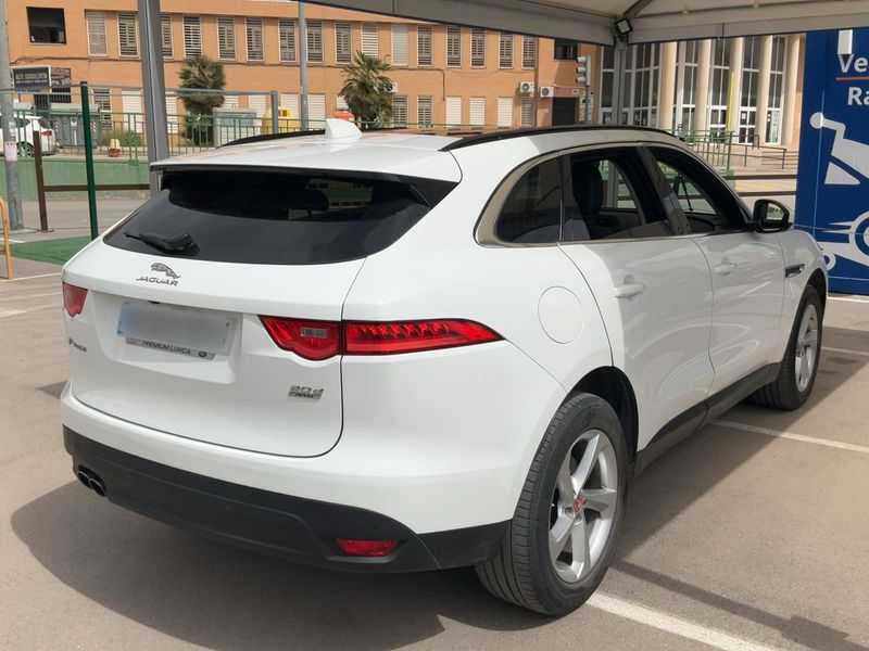Jaguar F-Pace 20d Prestige AWD 2019 – снимка 8