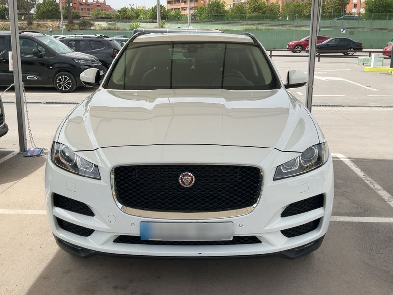 Jaguar F-Pace 20d Prestige AWD 2019 – снимка 14