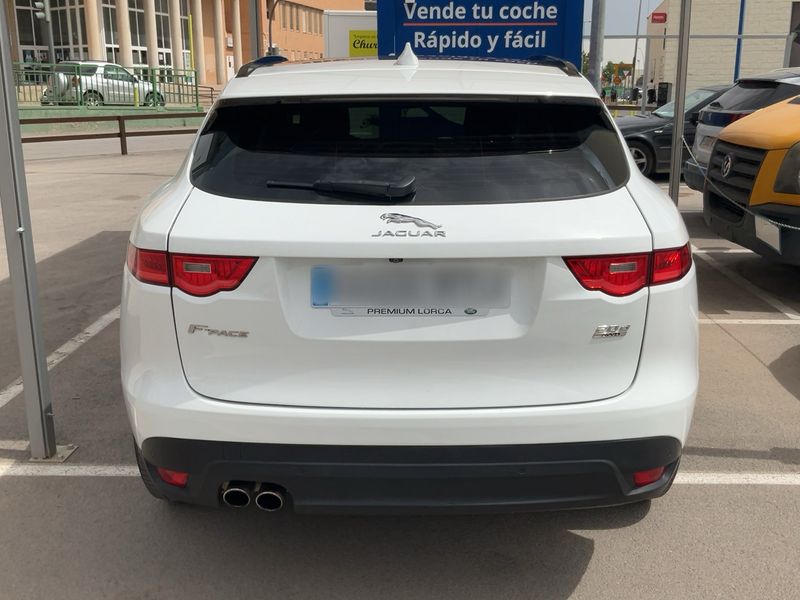 Jaguar F-Pace 20d Prestige AWD 2019 – снимка 7