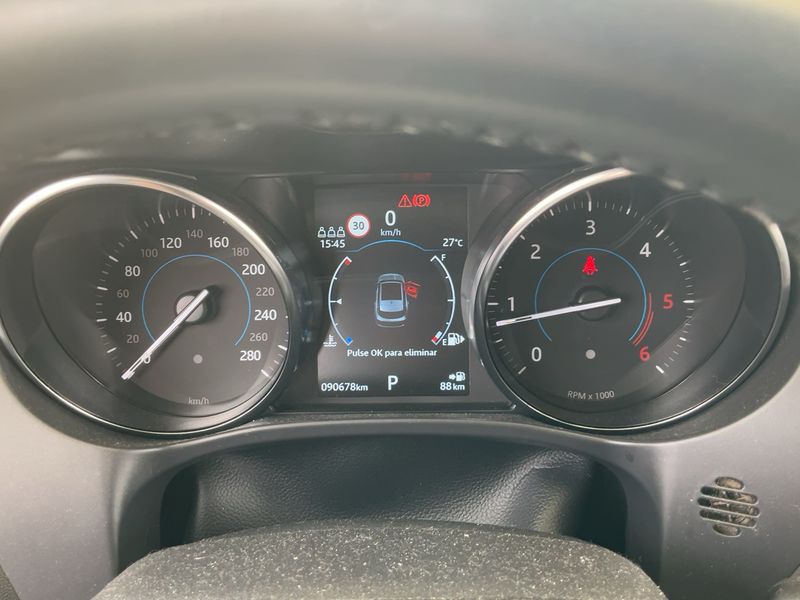 Jaguar F-Pace 20d Prestige AWD 2019 – снимка 18