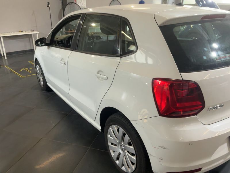 Volkswagen Polo 1.0 Comfortline 2014 – снимка 6