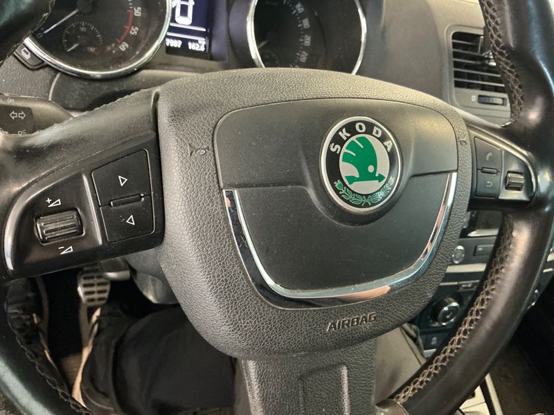 Skoda Yeti 1.6 TDI Elegance GreenLine 2012 – снимка 5