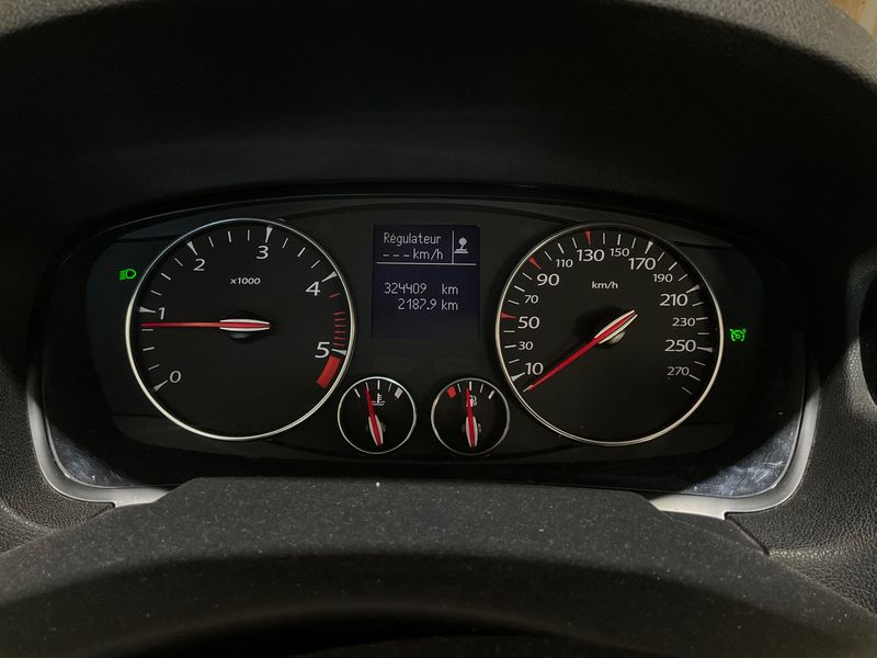 Renault Laguna 2.0 dCi BOSE Edition 2011 – снимка 4
