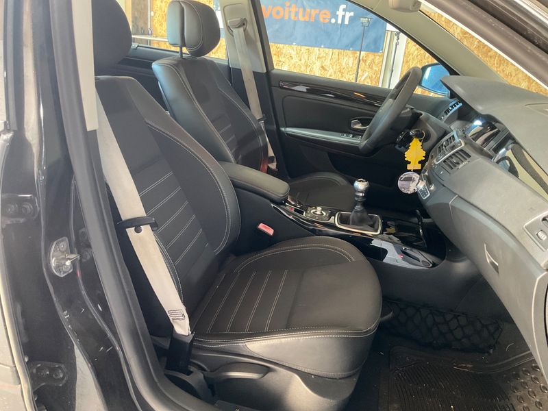 Renault Laguna 2.0 dCi BOSE Edition 2011 – снимка 3