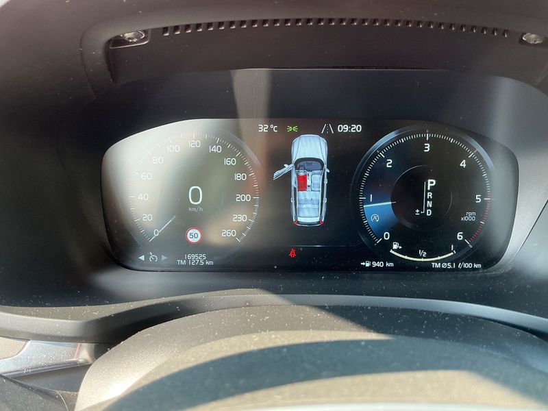 Volvo V60 2.0 D3 Business 2020 – снимка 18