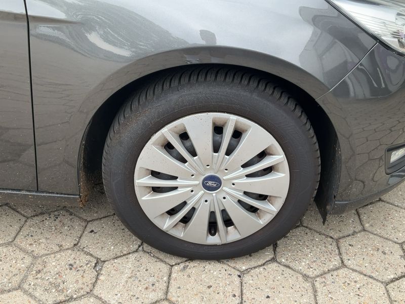 Ford Focus 1.0 EcoBoost Trend 2016 – снимка 11