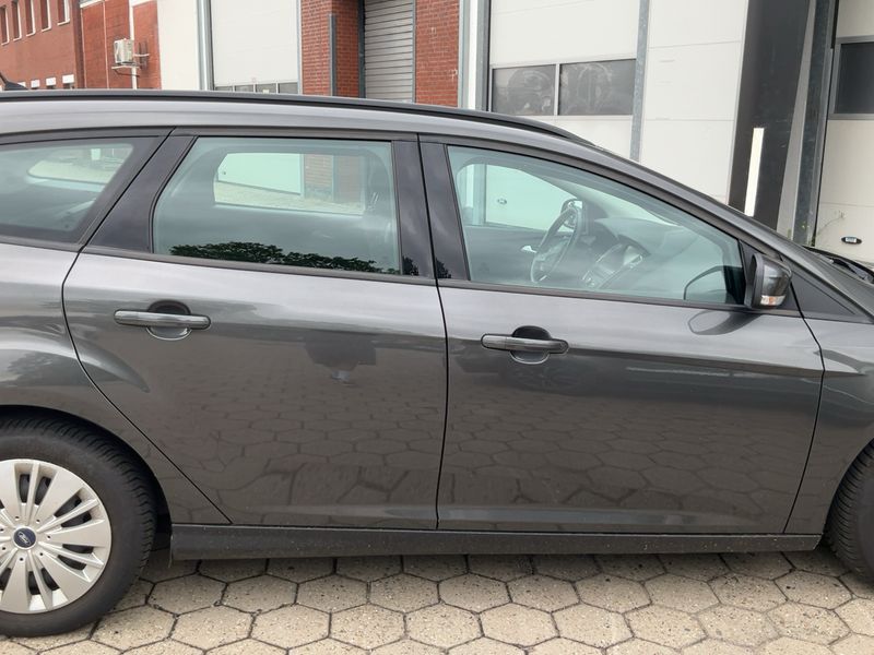 Ford Focus 1.0 EcoBoost Trend 2016 – снимка 10