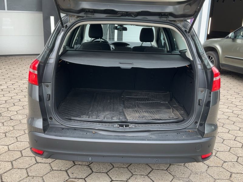 Ford Focus 1.0 EcoBoost Trend 2016 – снимка 15