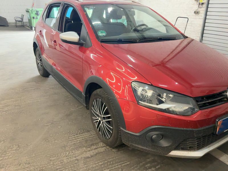 Volkswagen Polo 1.2 TSI CrossPolo BlueMotion Tech 2015 – снимка 12