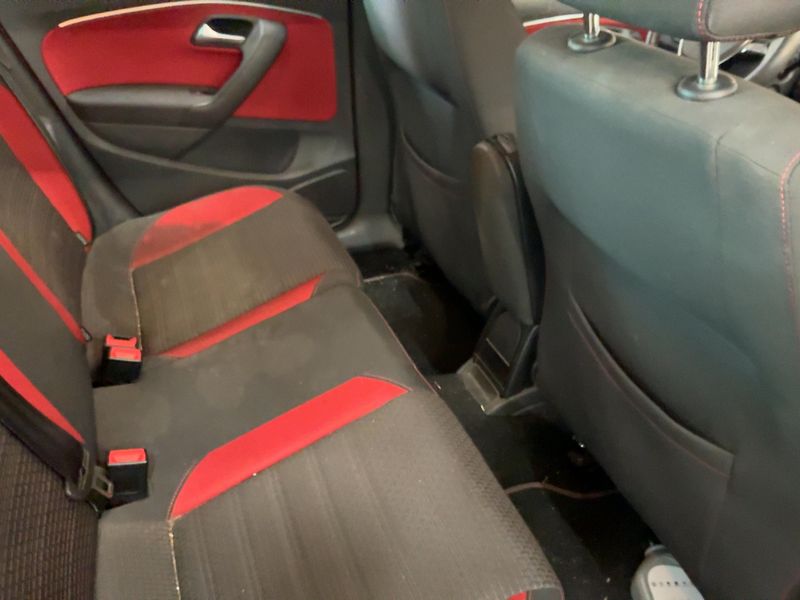 Volkswagen Polo 1.2 TSI CrossPolo BlueMotion Tech 2015 – снимка 19