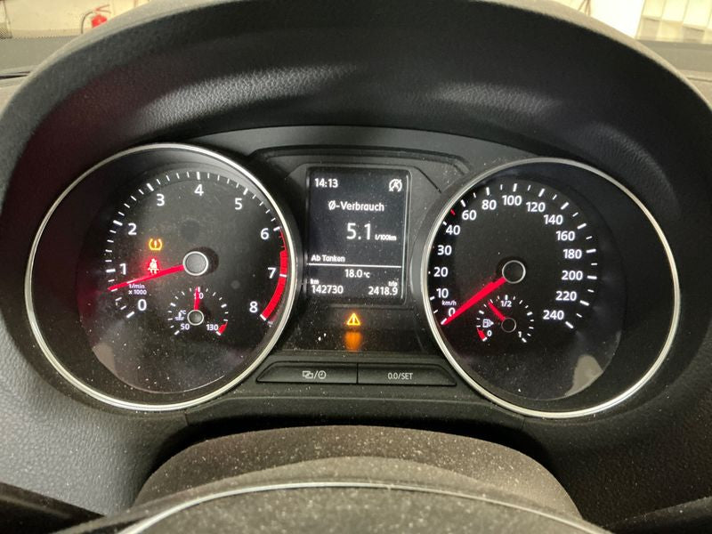 Volkswagen Polo 1.2 TSI CrossPolo BlueMotion Tech 2015 – снимка 18
