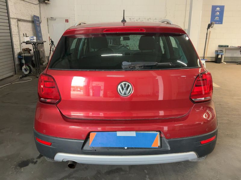 Volkswagen Polo 1.2 TSI CrossPolo BlueMotion Tech 2015 – снимка 7