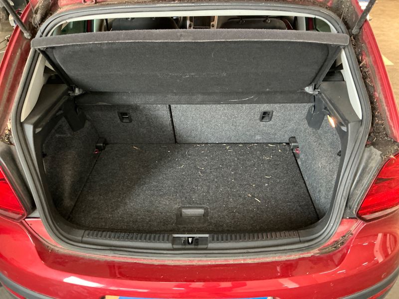Volkswagen Polo 1.2 TSI CrossPolo BlueMotion Tech 2015 – снимка 35