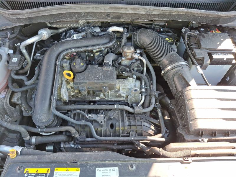 Volkswagen T-Cross 1.0 TSI R-Line 2025 – снимка 8