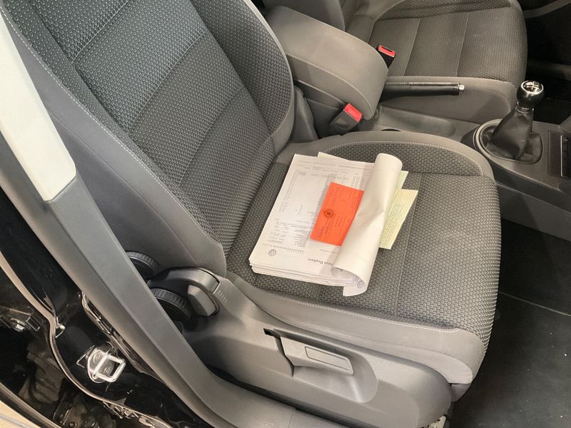 Volkswagen Touran 1.4 TSI Comfortline 2011 – снимка 37