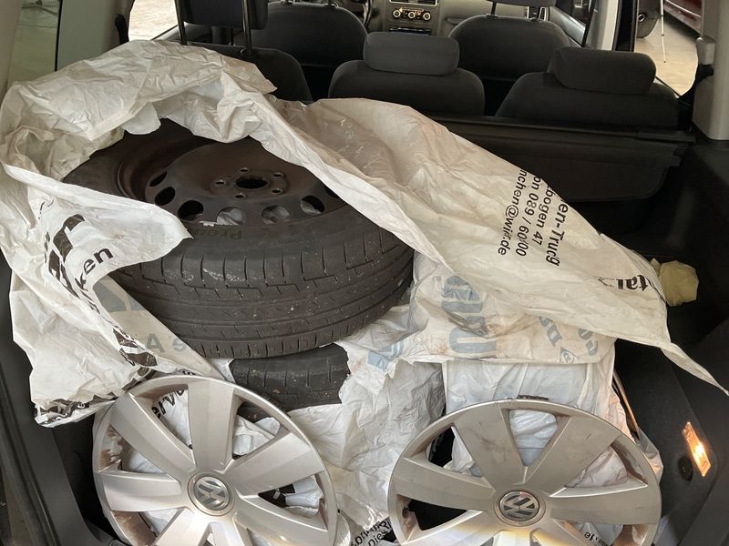 Volkswagen Touran 1.4 TSI Comfortline 2011 – снимка 15