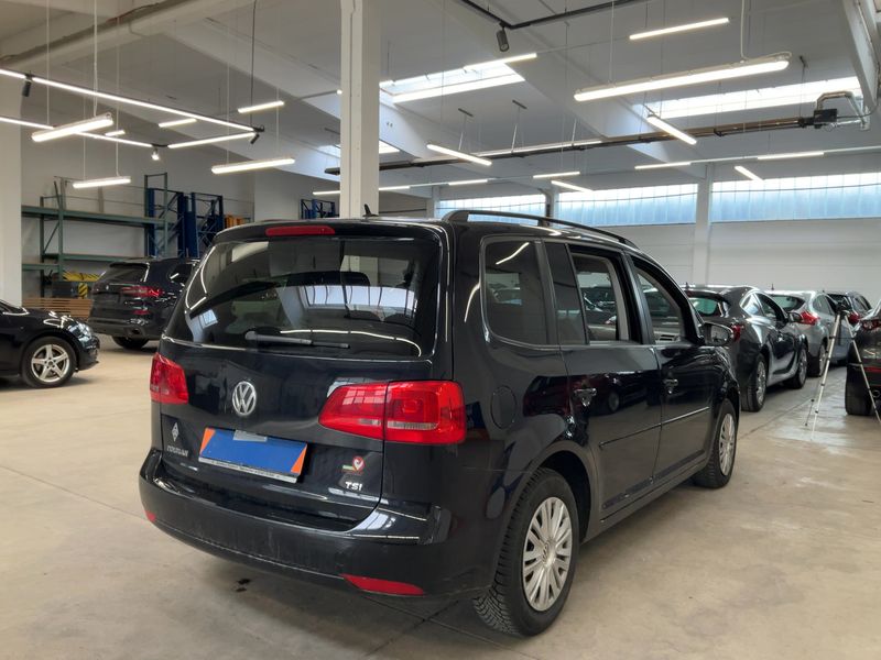 Volkswagen Touran 1.4 TSI Comfortline 2011 – снимка 8
