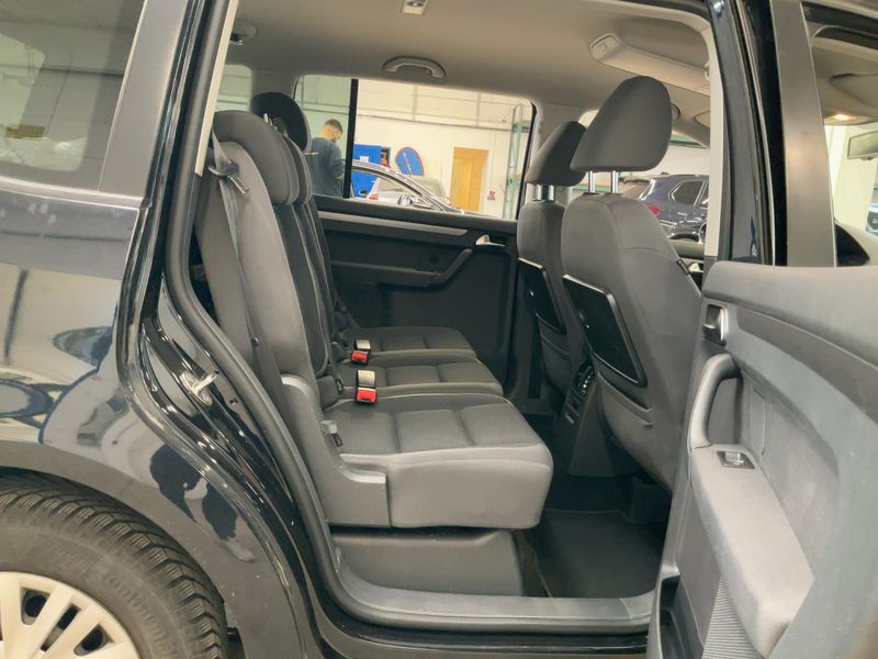 Volkswagen Touran 1.4 TSI Comfortline 2011 – снимка 20