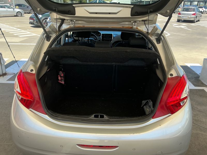 Peugeot 208 1.2 VTi Allure 2015 – снимка 15
