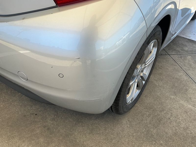 Peugeot 208 1.2 VTi Allure 2015 – снимка 28