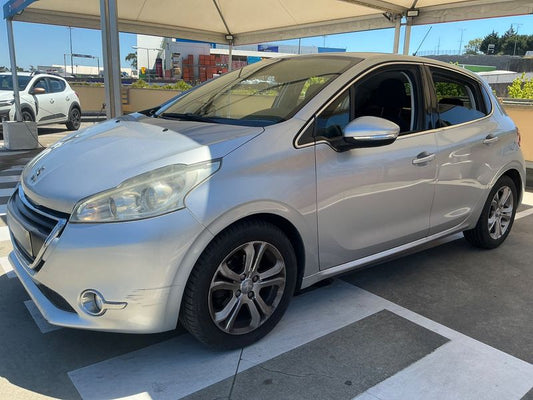 Peugeot 208 1.2 VTi Allure 2015 – снимка 1