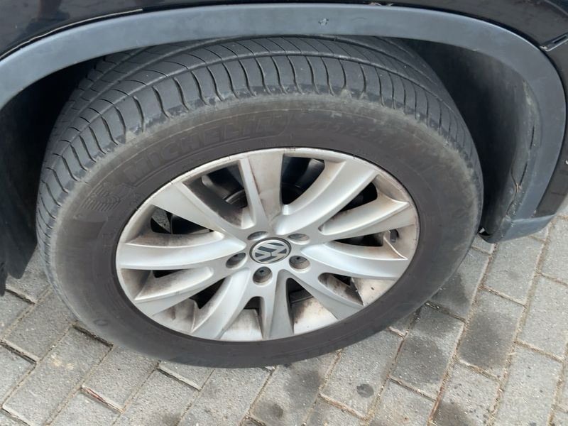 Volkswagen Tiguan 2.0 TDI Sport & Style 4Motion 2008 – снимка 11