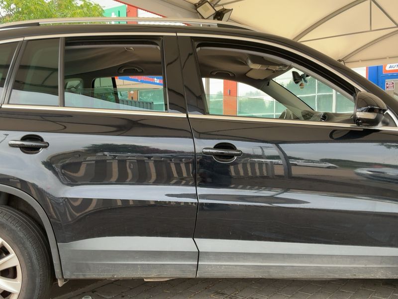 Volkswagen Tiguan 2.0 TDI Sport & Style 4Motion 2008 – снимка 10