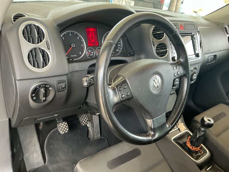 Volkswagen Tiguan 2.0 TDI Sport & Style 4Motion 2008 – снимка 28