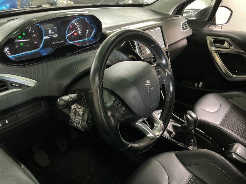 Peugeot 2008 1.6 Blue-HDi Style 2017 – снимка 25