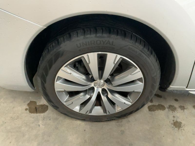 Peugeot 3008 1.6 Blue-HDi Style 2017 – снимка 3