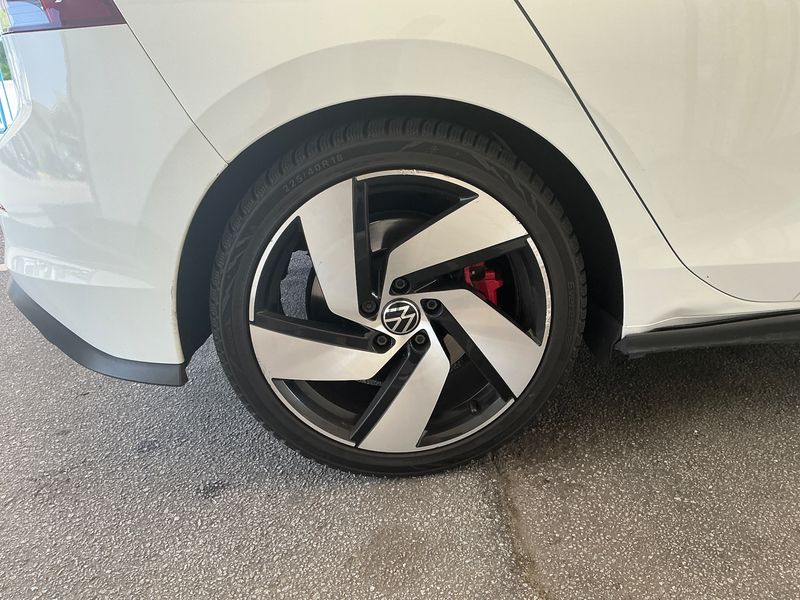 Volkswagen Golf VIII 2.0 TSI GTI Clubsport 2021 – снимка 9