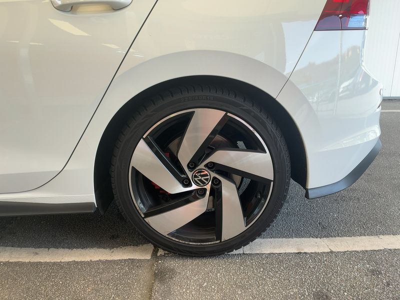 Volkswagen Golf VIII 2.0 TSI GTI Clubsport 2021 – снимка 5