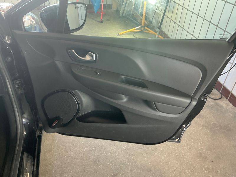 Renault Clio 1.2 Limited 2017 – снимка 30