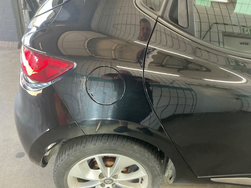 Renault Clio 1.2 Limited 2017 – снимка 22