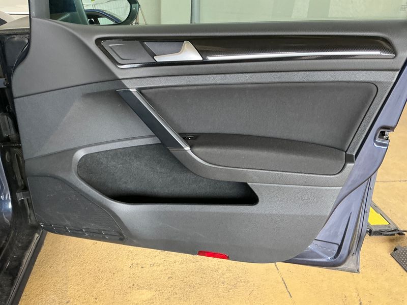 Volkswagen Golf VII 1.6 TDI Highline BlueMotion Tech 2013 – снимка 41