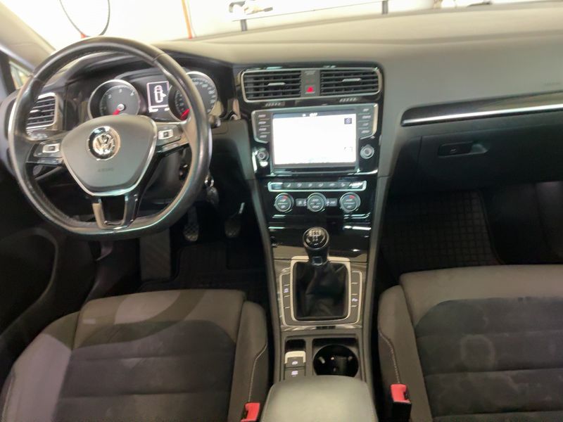 Volkswagen Golf VII 1.6 TDI Highline BlueMotion Tech 2013 – снимка 17