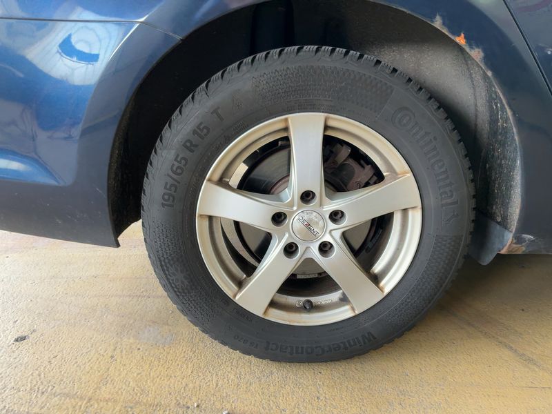 Volkswagen Golf VII 1.6 TDI Highline BlueMotion Tech 2013 – снимка 9
