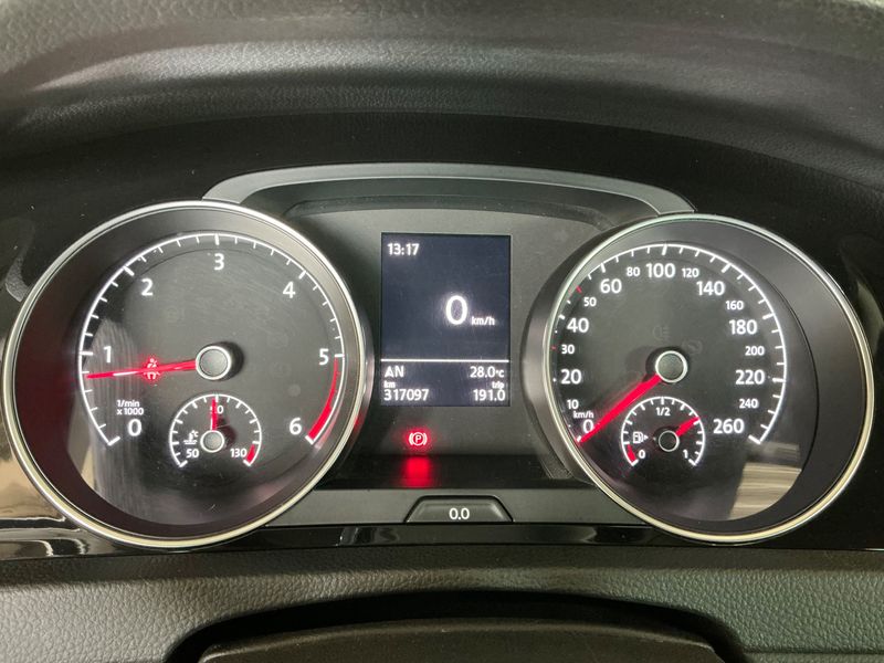 Volkswagen Golf VII 1.6 TDI Highline BlueMotion Tech 2013 – снимка 18