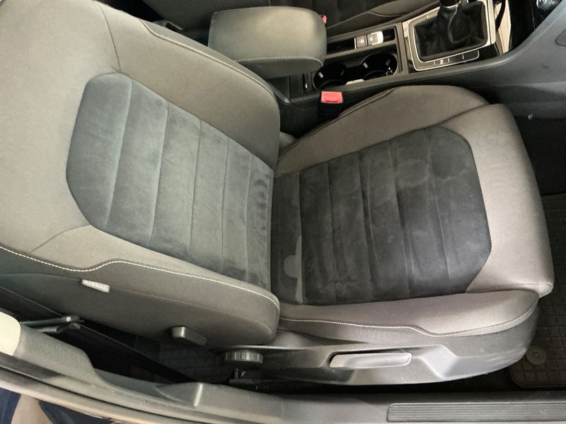 Volkswagen Golf VII 1.6 TDI Highline BlueMotion Tech 2013 – снимка 42