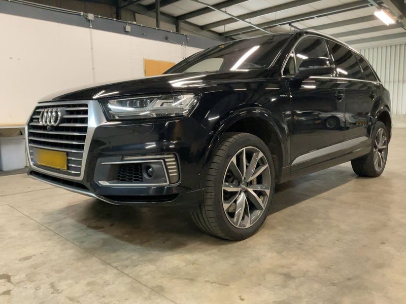 Audi Q7 3.0 TDI e-tron quattro 2017 – снимка 2